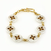 B-B01 Eucalyptus Button Bracelet