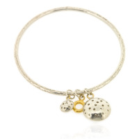 T-B04 2_2.5 mm round bangle with 3 charms