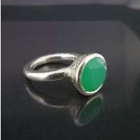 B-R04ch Acorn Cup Ring with Chrysoprase