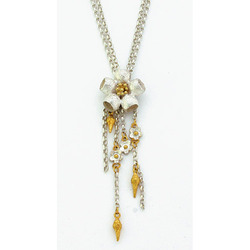 B-N05 Silver Gumnut Flower Necklace