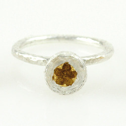 B-R05 Gumnut crown Ring