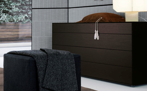 Axel 4 Drawer
