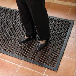 Anti Mat With Ramp Edging 15Mx09M