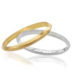 Hanga engraved bangle