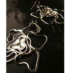 Contours Earrings