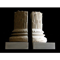 PALM ROOM PILLARS