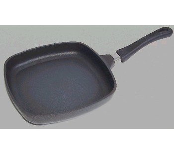RUN Square Saute Pan - Size 26cm