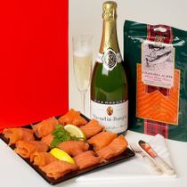 CHAMPAGNE AND SMOKED SALMON IN GIFT BOX
