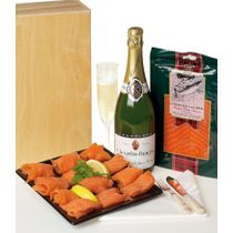 CHAMPAGNE AND SMOKED SALMON IN WOOD BOX
