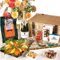 CHAMPAGNE CELEBRATION HAMPER IN WICKER BASKET