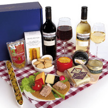 CHEESE AND WINE PICNIC IN GIFT BOX
