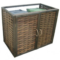Double wheelie bin screen with three sides and no lids