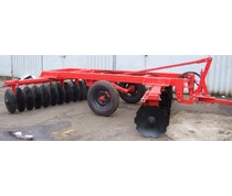 Trailed 32 disc harrow