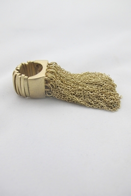 CHAIN REACTION - GOLD RING