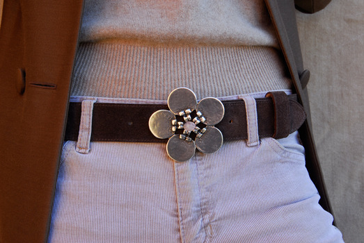 daisy clear stone belt buckle