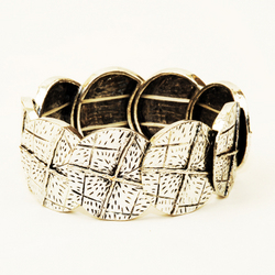 Disc Bracelet B19