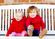 family_olivia_holly_bench